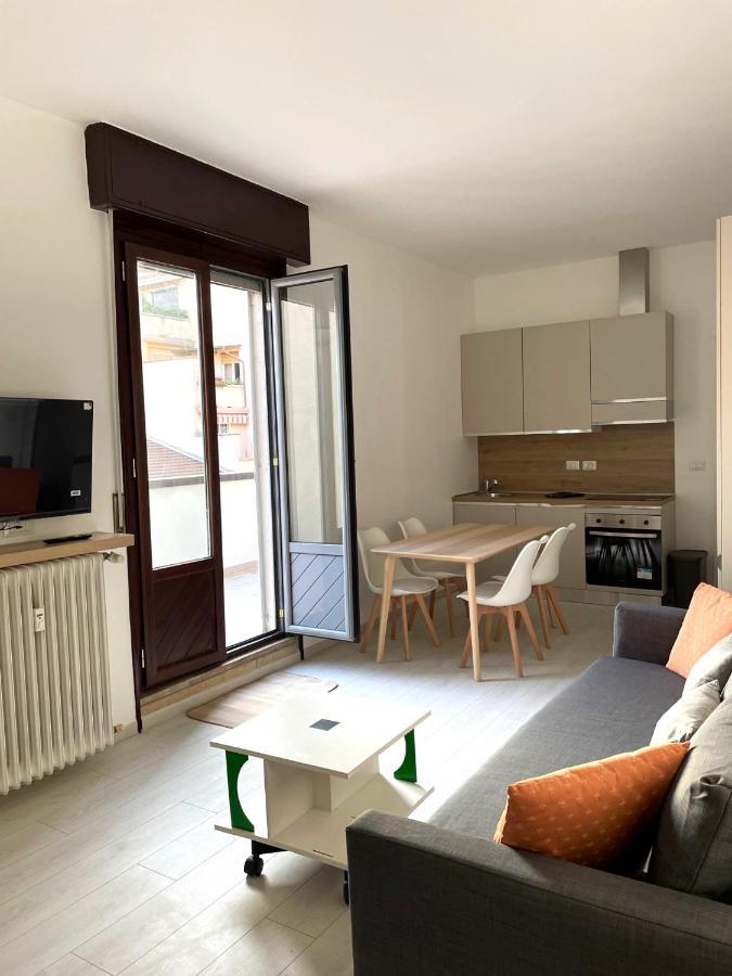 Milano Studio B Eksteriør billede